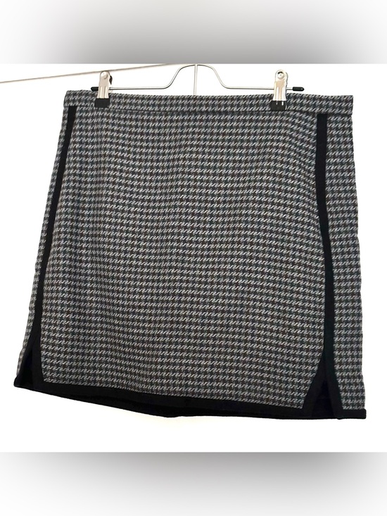 J. Crew Dresses & Skirts - J.Crew Black & White Houndstooth Mini Skirt Size 10